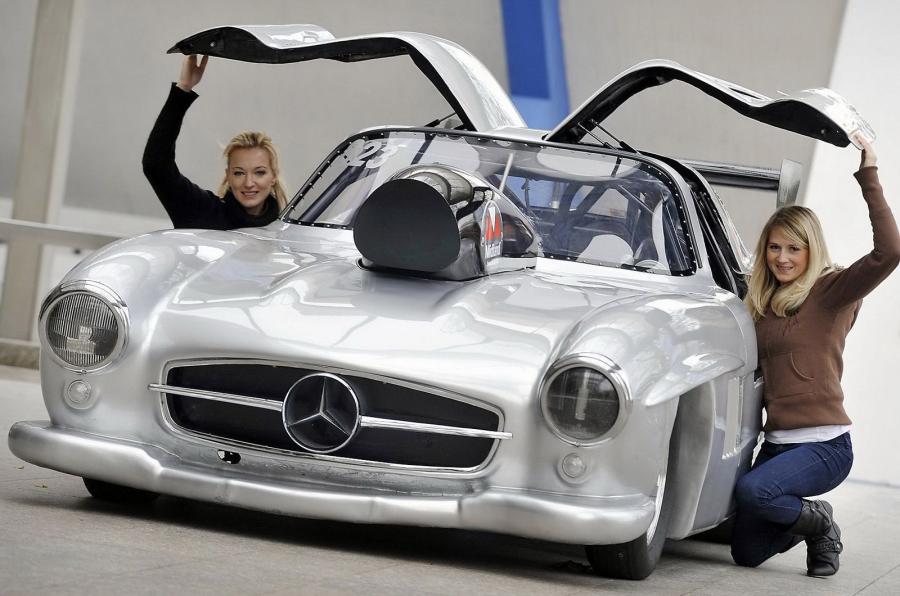  Mercedes-Benz Gullwing Dragster 2009 года  (фото 1 из 7)
